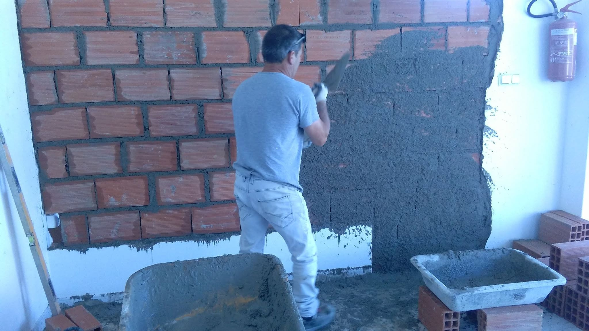Alvenaria e demolições interiores